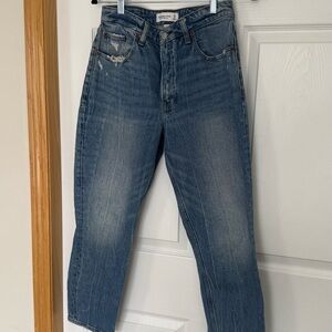 Abercrombie & Fitch Distressed Mid Wash Blue Jeans cropped high rise SZ 27